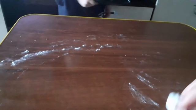 Как легко убрать остатки скотча с любой поверхности, без усилий