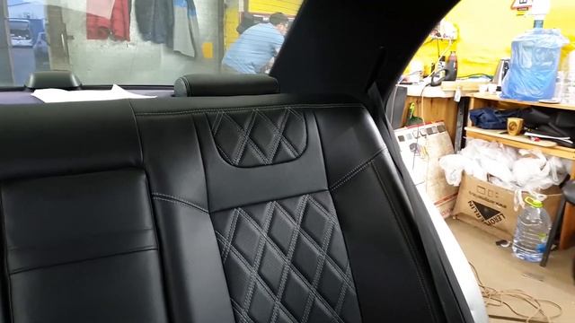 Чехлы из экокожи на Mercedes W210 смотреть онлайн