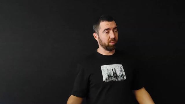 Обычные вопросы на обычные ответы. Зачем зашел в комнату?