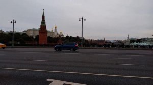 До Болотной площади от метро Боровицкая пешком