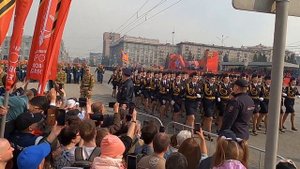 НОВОСИБИРСКИЙ БЛОГЕР ПОКАЗАЛ КАК НА САМОМ ДЕЛЕ ПРОХОДИЛ 9 МАЯ