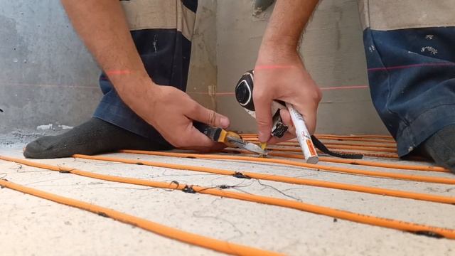 Установка электрического теплого пола, с дальнейшей заливкой наливного пола смотреть онлайн