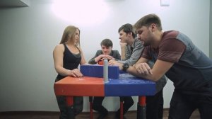 Парни пробуют АРМРЕСТЛИНГ ☑️