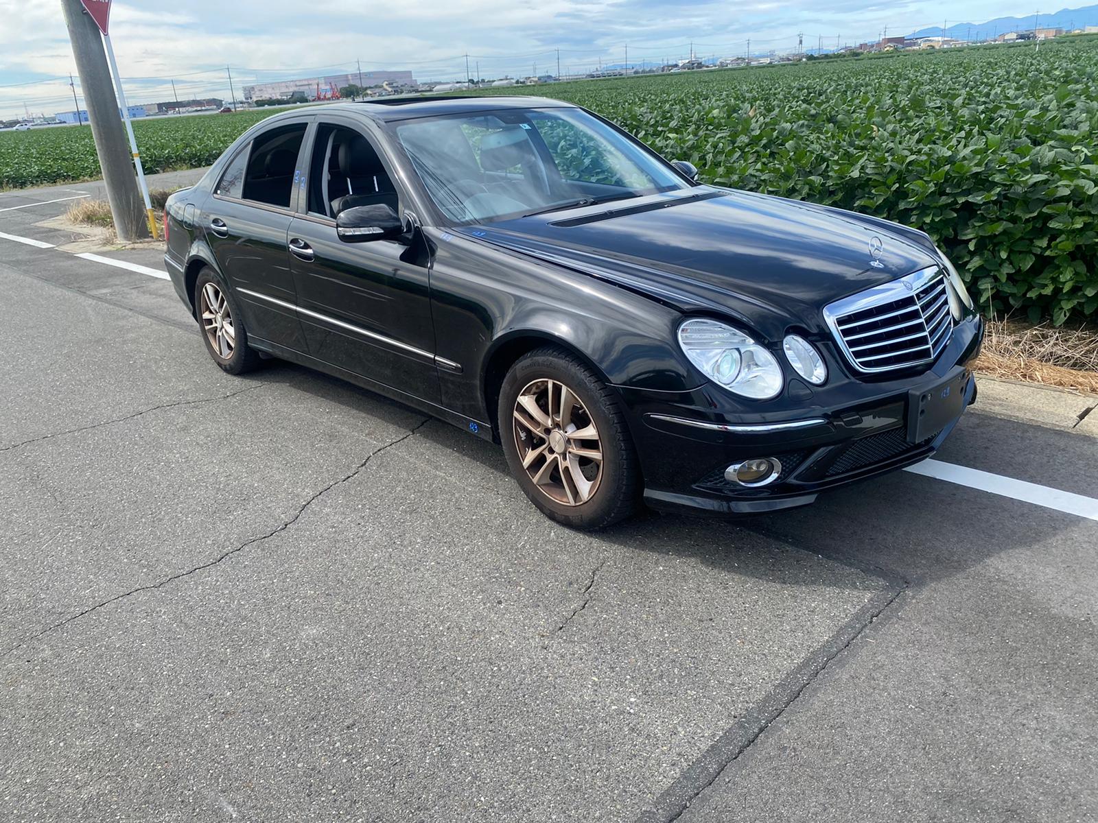 Mercedes Benz W211
