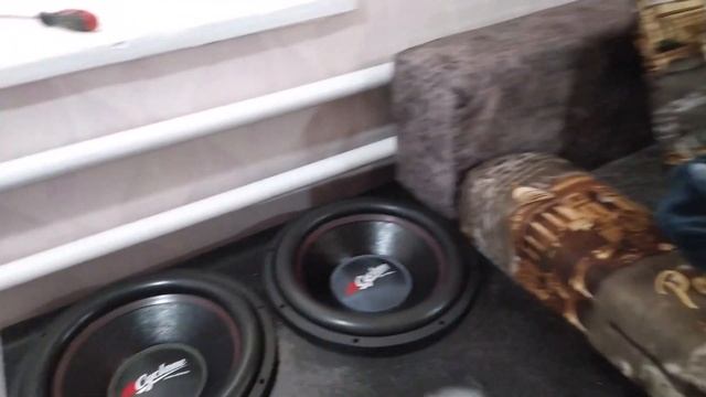 АВТОЗВУК ДОМА , очень громкая басуха, 2х15 УРАЛ!!!! смотреть онлайн