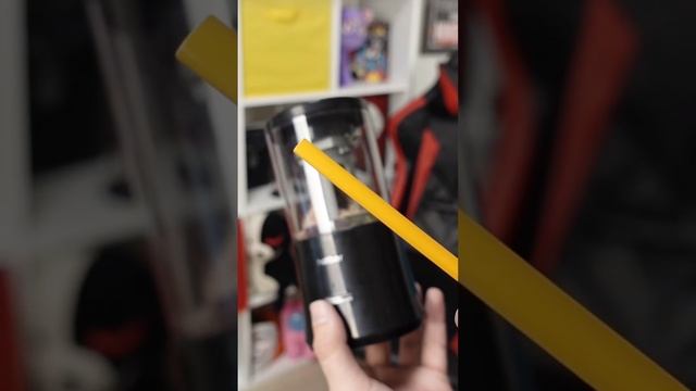 Самый необычный гаджет для художников - Электрическая точилка?