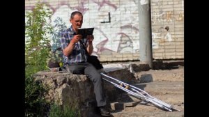 Кормление бездомных.Красноярск