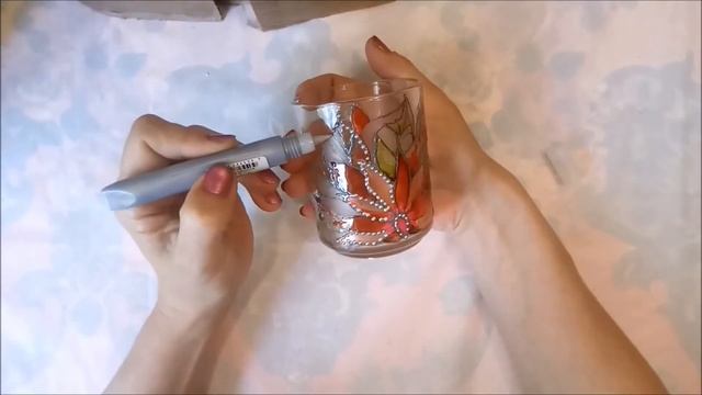 Роспись стеклянной кружки в домашних условиях. Точечная роспись. Работа с акриловыми контурами смотреть онлайн