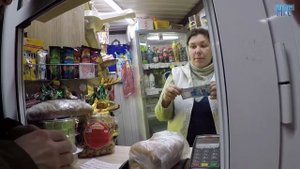 Попытка расплатиться купюрой в 2000 рублей в булочной в Новосибирске