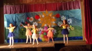 Выступление детей к дню матери