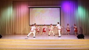 Танцевальный коллектив "Мозаика",чувашский танец "Хамырла",г.Буинск