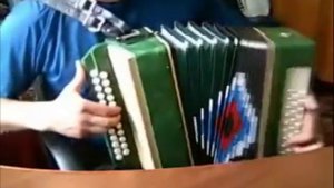 Стояла чудная сосна