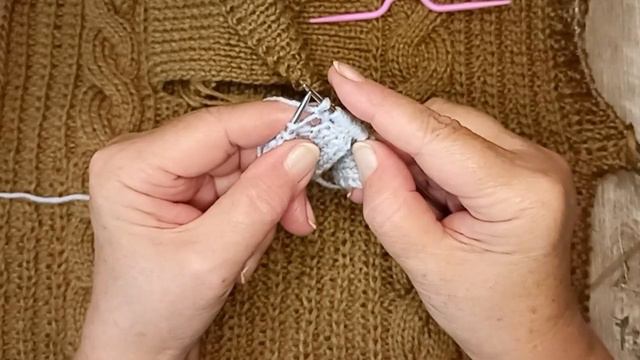 Способ вязания жгутов без стягивания полотна в точке перекрещивания петель. смотреть онлайн