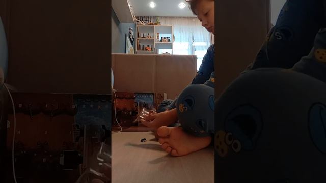 7-й день открытия набора Marvel смотреть онлайн