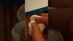 Зарядка беспроводных наушников первая