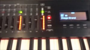 Roland RD 2000
