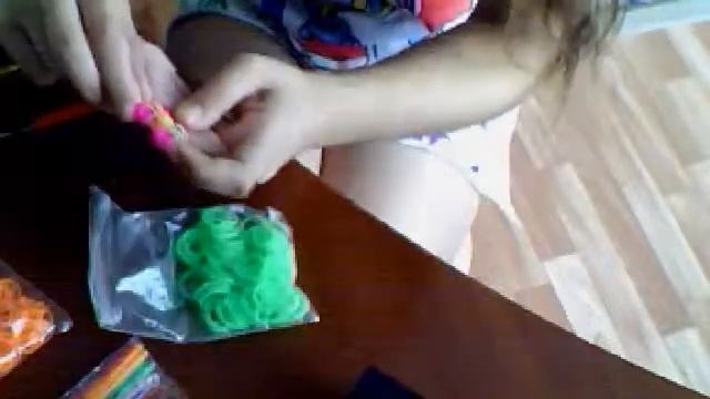 как плести французскую косу? из резинок. смотреть онлайн