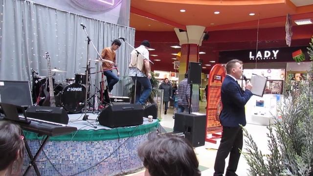 19.03.2016 Выступление учеников музыкальной школы "Интрада" г. Чебоксары ТРЦ "Мадагаскар" смотреть онлайн