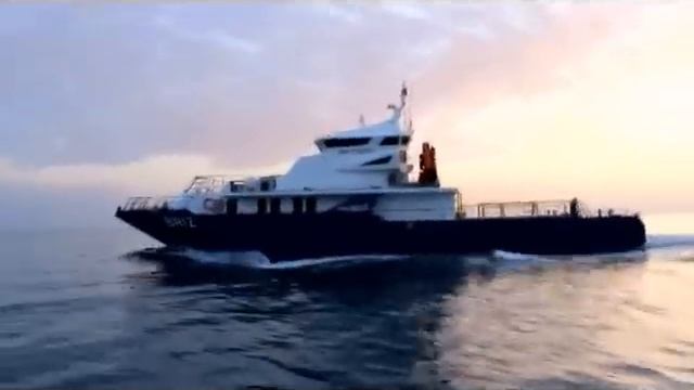 WPC Волнопронизывающие катамараны на Черном море смотреть онлайн