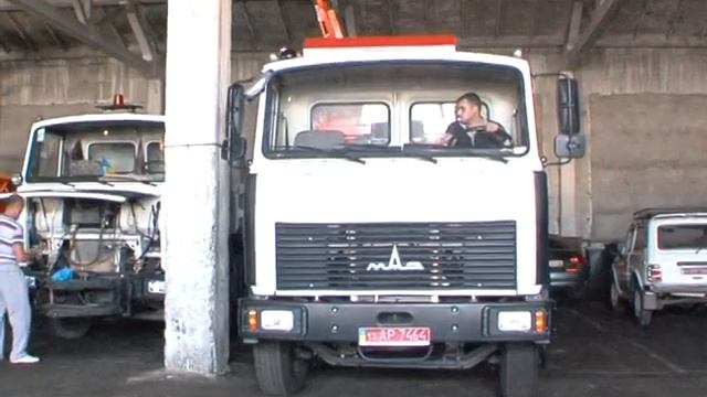 Азот місту, новий сміттєвоз смотреть онлайн