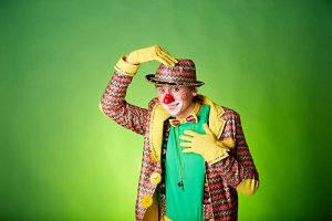 Клоун жонглер