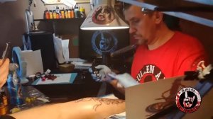 татуировка змея с кинжалом