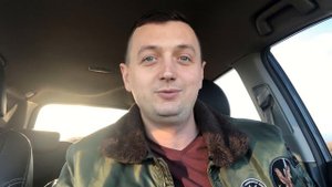 Она сидела у окна - Лирика