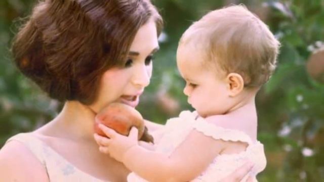 Родители. Красивые. Трогательные мамы и дети !!! Смотреть самые красивые про маму. Любовь. Видео. смотреть онлайн