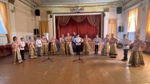 Плясовая песня Донских казаков «У сотничка во дворе»