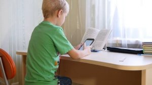 Как Быстро Сделать Уроки! Как я Делаю Уроки и Как Стать Отличником!