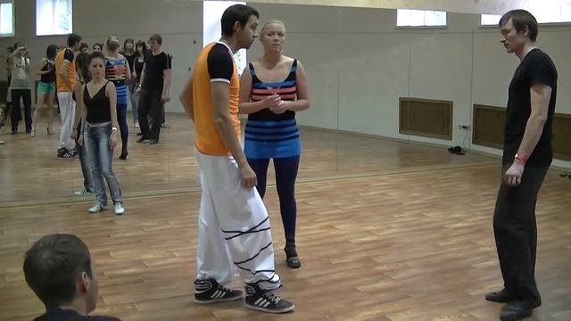 00198 Илья и Надин смотреть онлайн