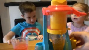 Желейный коктейль | Червячки из желе | Jelly Fun Maker | Мистер Макс делает желейки DIY