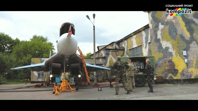 Покраска боевых самолетов с помощью ПФ-115 смотреть онлайн