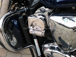 Идеальное место для установки пневматического клаксона на Suzuki Boulevard M109R / Intruder VZR1800.