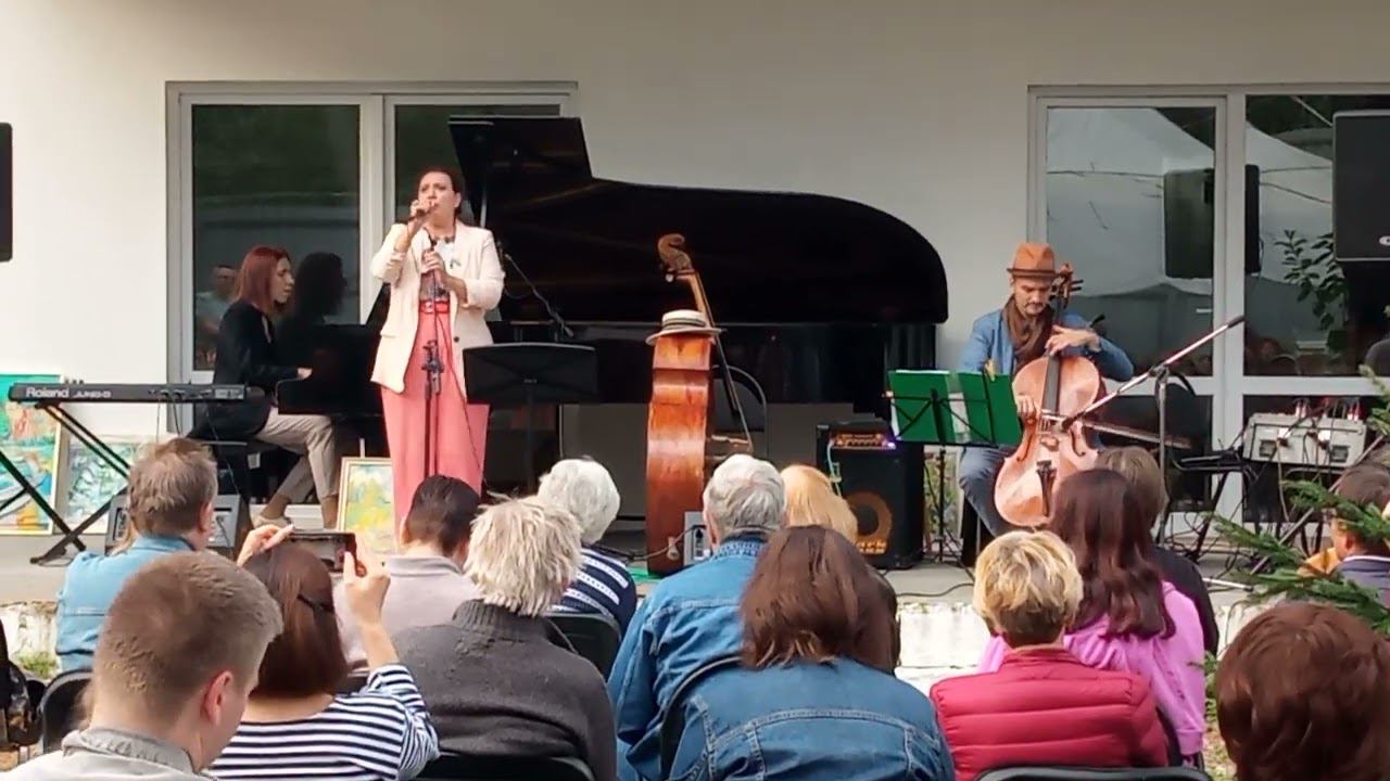 Потрясающая, неповторимая, великолепная Ольга Ступина и её коллектив B-band(1) смотреть онлайн