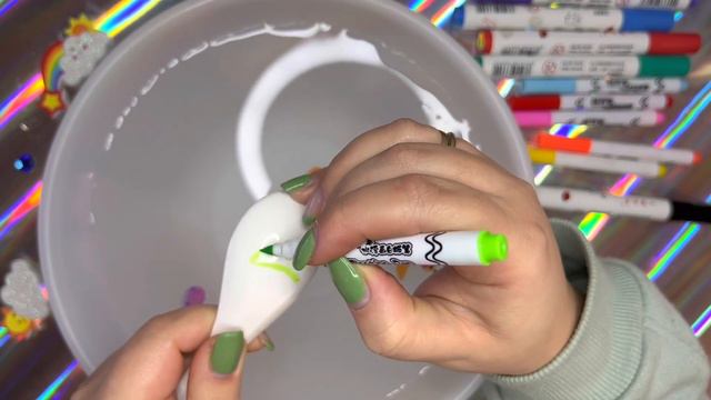 Рисунки в воде магическим маркером смотреть онлайн