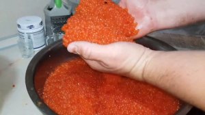 КАК СОЛИТЬ КРАСНУЮ ИКРУ. Мастер класс. Красная икра.