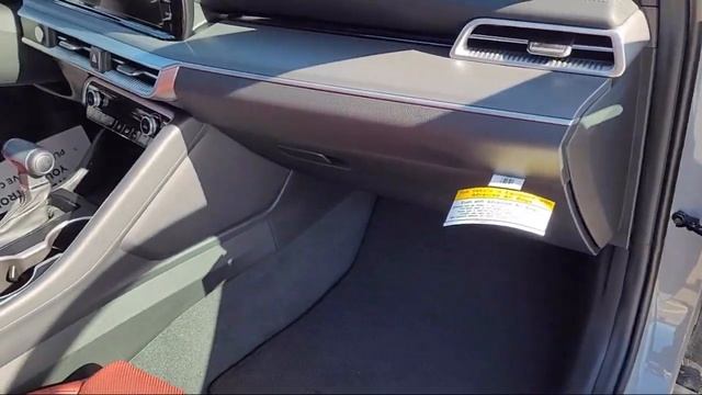 2023 Kia K5 GT-Line смотреть онлайн