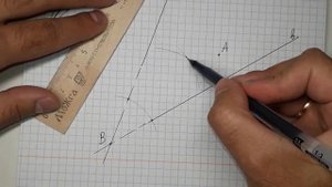 Проведите прямую, пересекающую две прямые под равными углами.