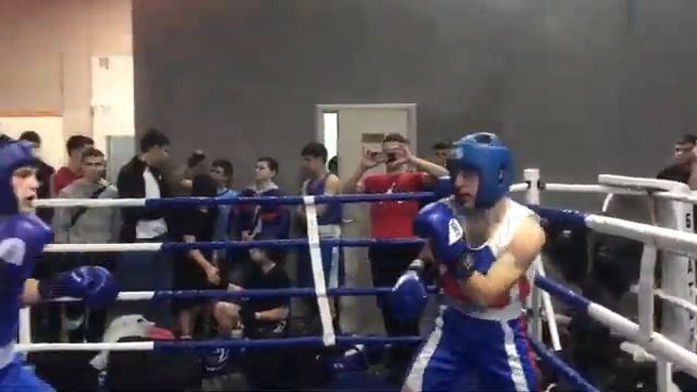 Спаринги клуб «Братья» Бейда Богдан синий угол 1 раунд . Высокласный бокс ? смотреть онлайн