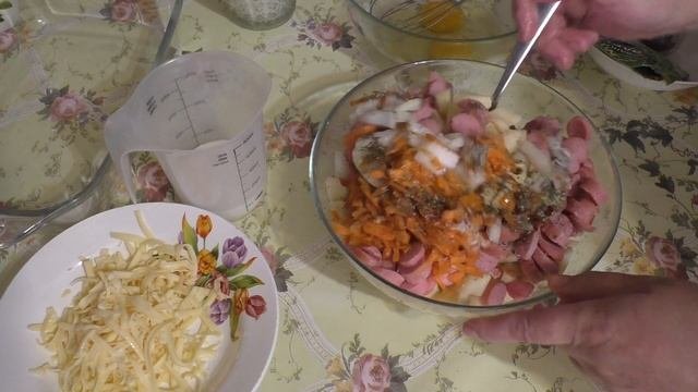 Отличный ужин в духовке. Картофель с сосисками, просто и вкусно!