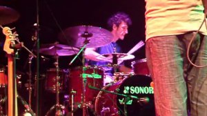 Jo Jo Mayer performs Led Zeppelin's 'The Ocean'
