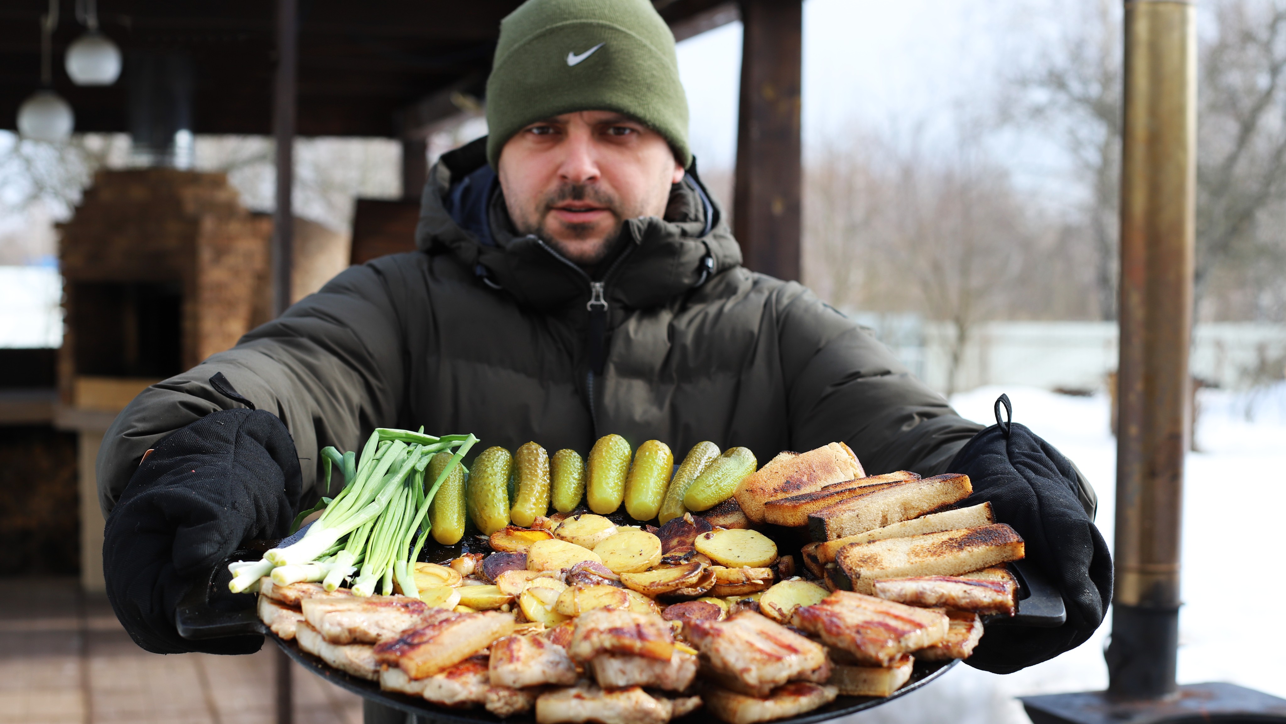 Грудинка с картошкой на садже. Мужской обед по-русски.