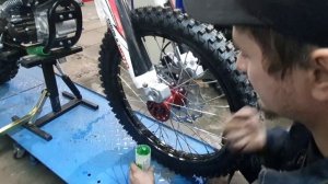 Собираем НОВЫЙ МОТОЦИКЛ из коробки. Regulmoto CR-Z 300.