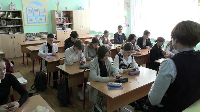 Школьники приняли участие в военно-патриотическом диктанте
