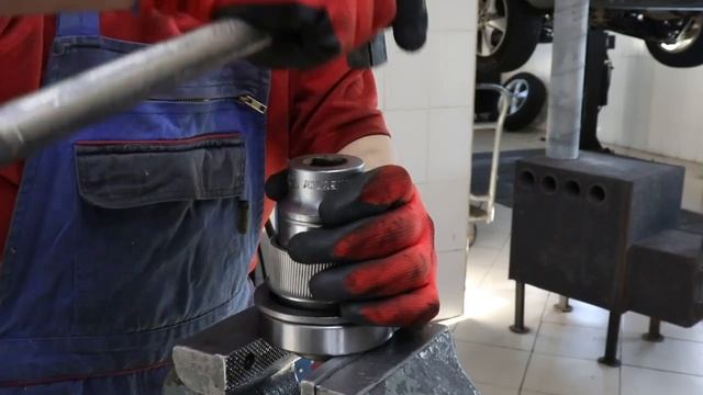 Ремонт рулевой рейки Mercedes Vito W447 2018г. ЗАМЕНА ПОДШИПНИКА РУЛЕВОЙ РЕЙКИ смотреть онлайн