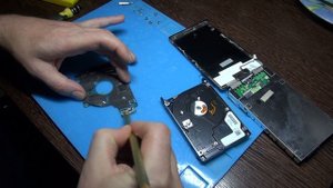 Ремонт HDD  USB. Не выбрасывайте старый диск - он ещё поработает -).