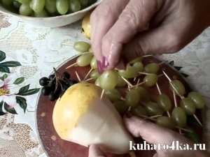 ёжик из фруктов