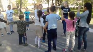 ИГРЫ НА улице СЛЕПОЙ КРОТ ЗОЛОТЫЕ ВОРОТА #ФАНВСТРЕЧА часть два во что поиграть летом видео для дете