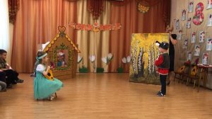 Музыкальная инсценировка: "Волк и козлята" Пришёл волк...